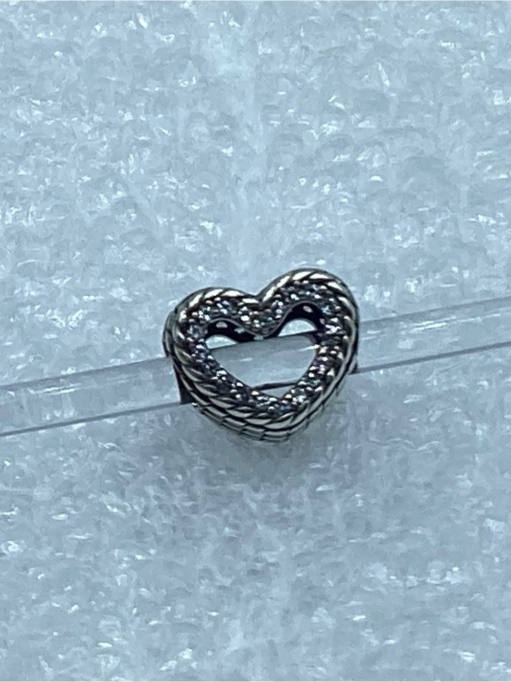 Pandora, “ Open Heart” Snake Pattern Charm S925 Ale 799100C01 A72-9